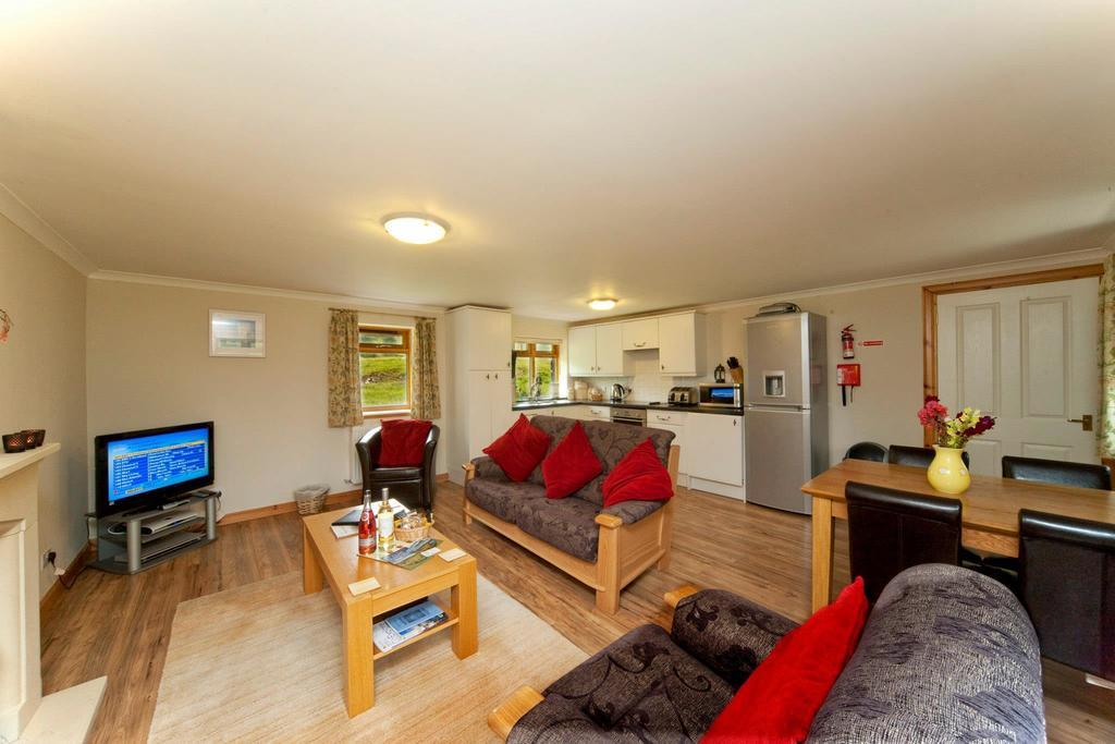 Clan Cottages Oban Room photo