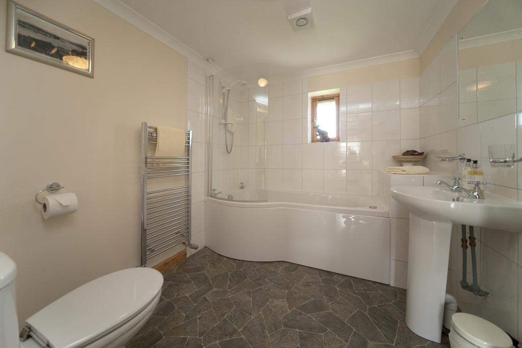 Clan Cottages Oban Room photo