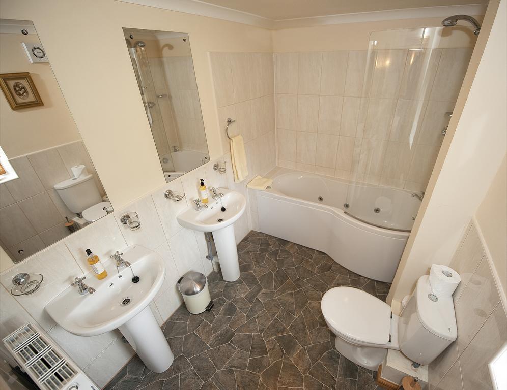 Clan Cottages Oban Room photo